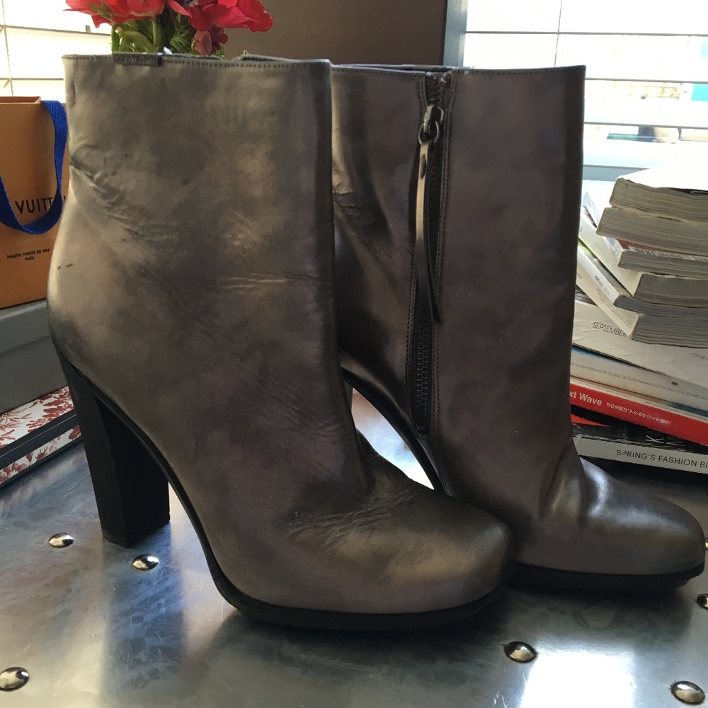 Calvin Klein Silver Raylyn booties